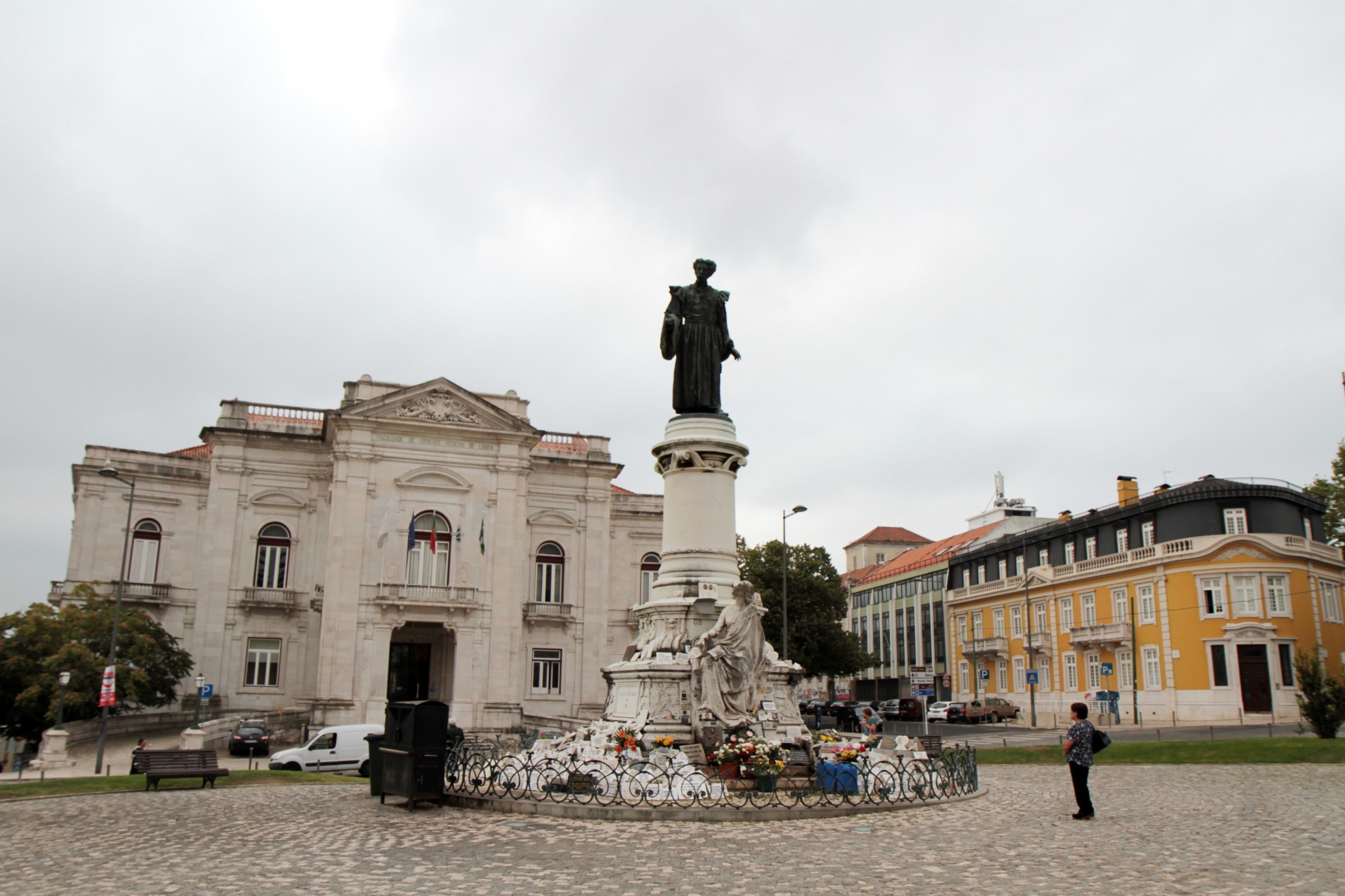 José Tomás de Sousa Martins' statue, Lisbon - 01.JPG